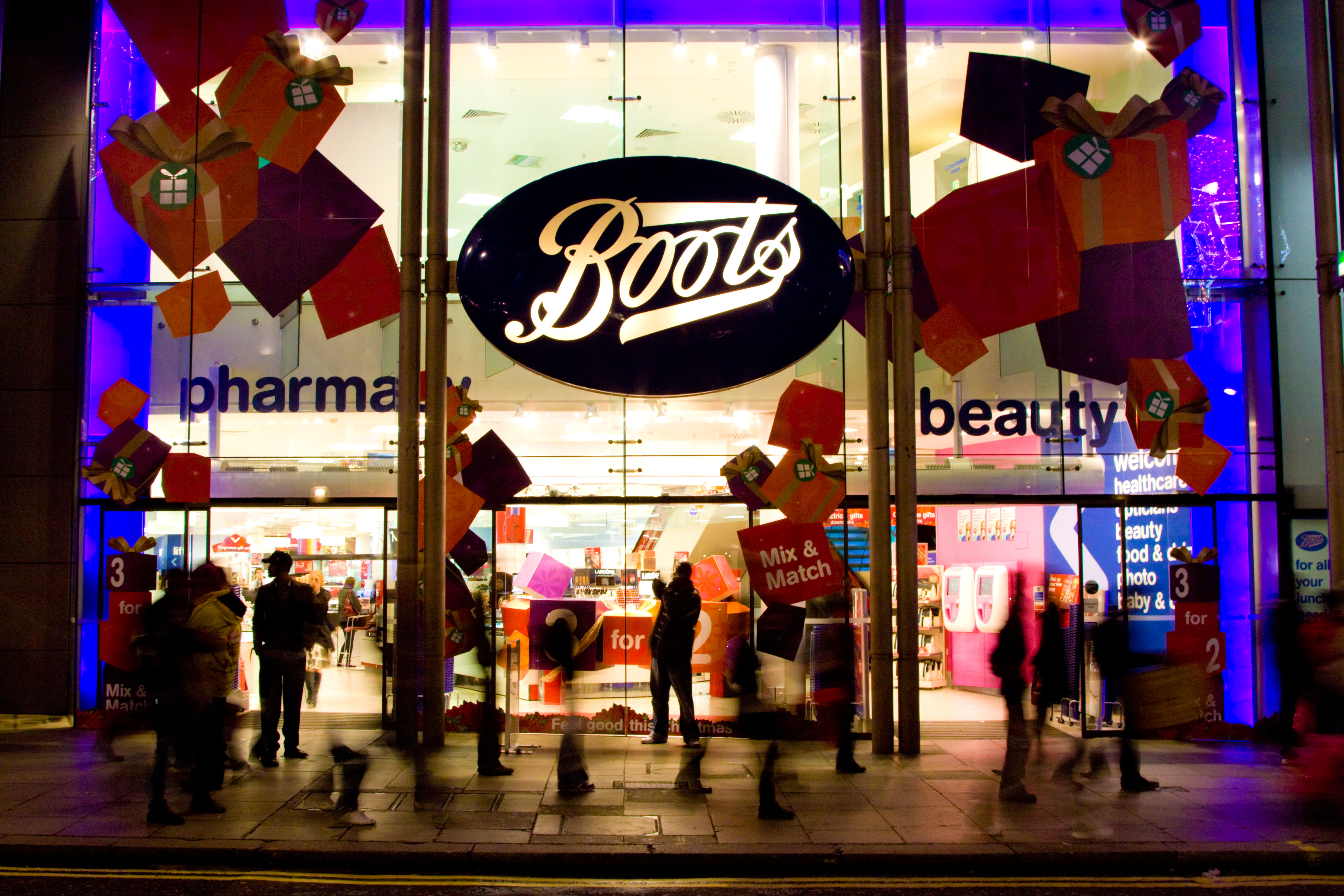 Boots Oxford Street night